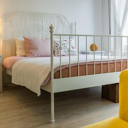 Bucharest Cozy Studio Luaran gambar