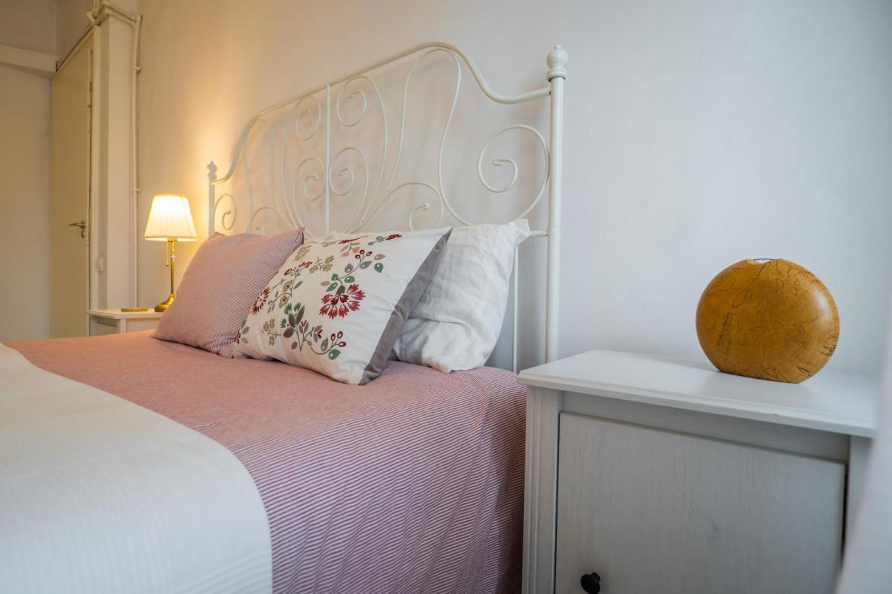 Bucharest Cozy Studio Luaran gambar