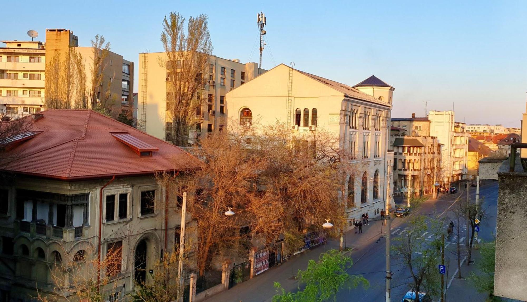 Bucharest Cozy Studio Luaran gambar